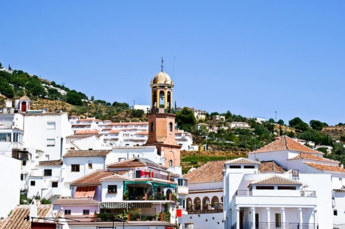 Treasure Cave and the White Village of Competa Day Trip